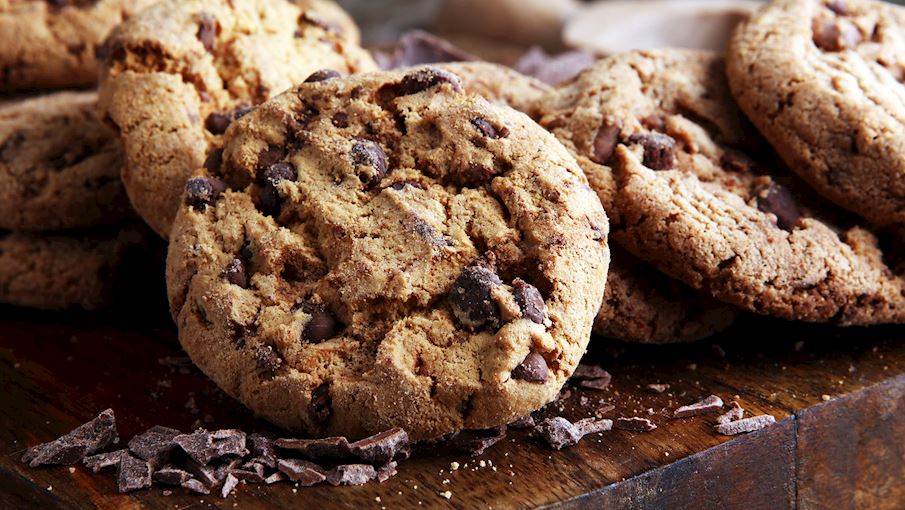 7. Chocolate chip cookie, США — печенье с шоколадной крошкой.