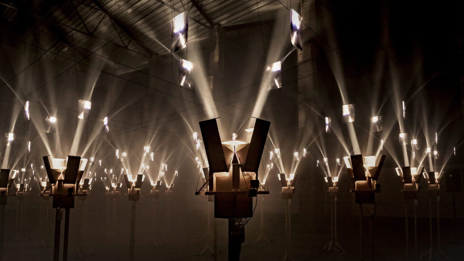 Josep Poblet (ES) → Lux Domus