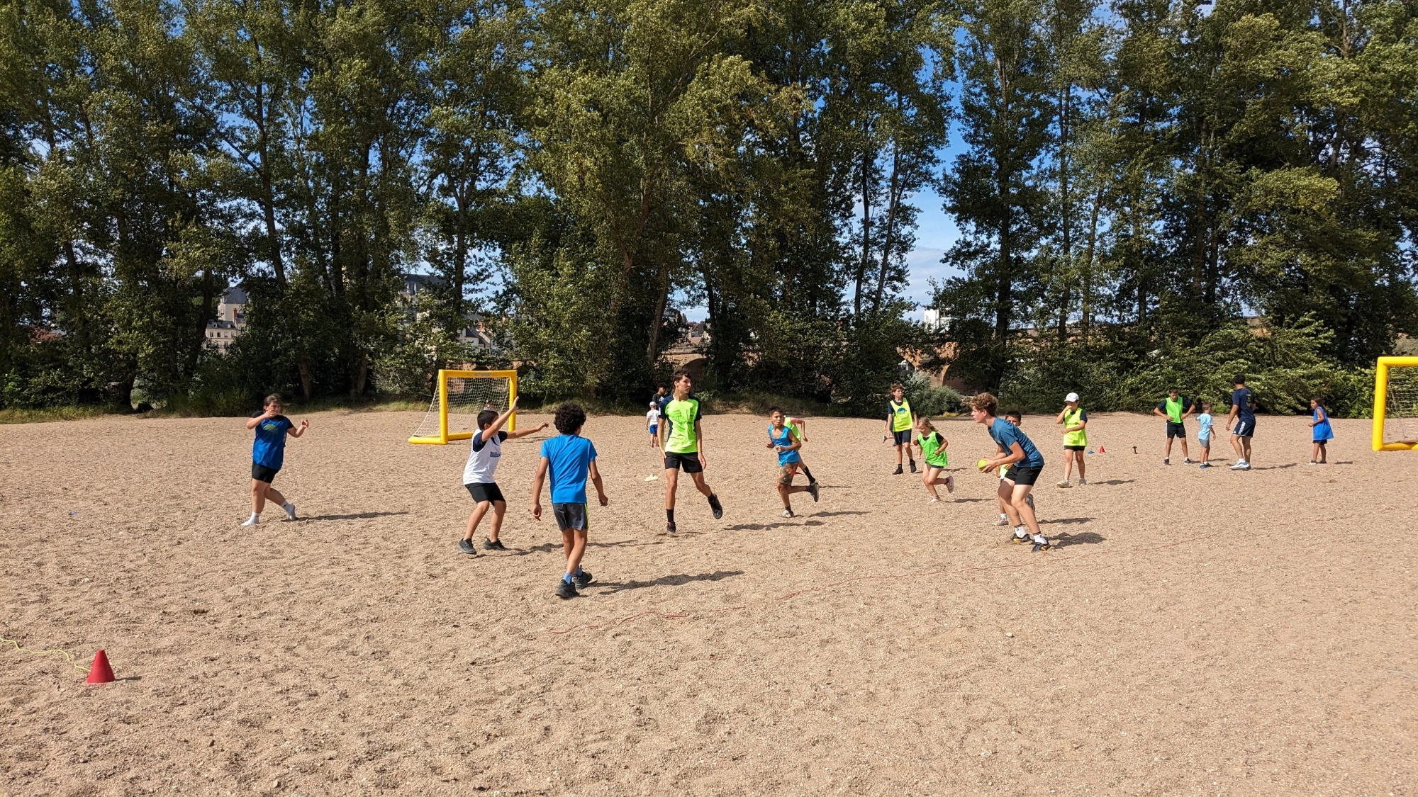 Première manche estivale à Nevers Plage