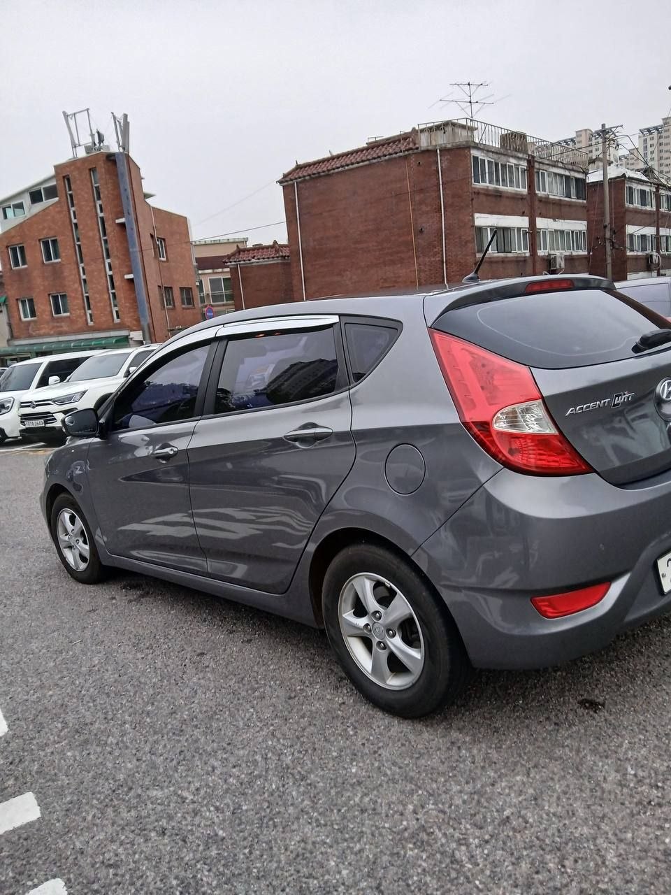 Hyundai Accent 2014 — yaxshi holat