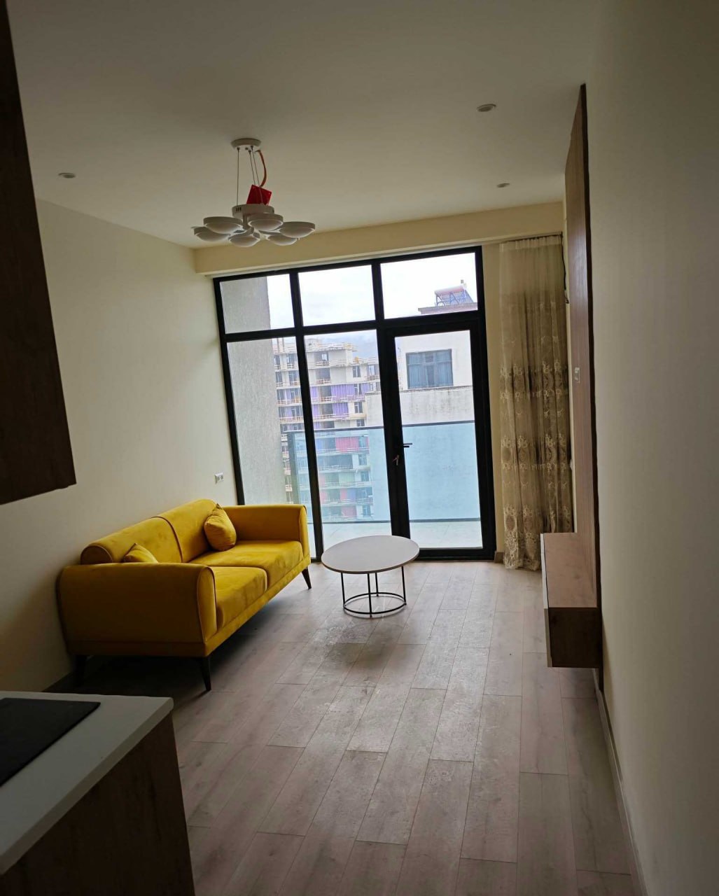 27.5 m2 studiya kvartira — 13/18 qavat