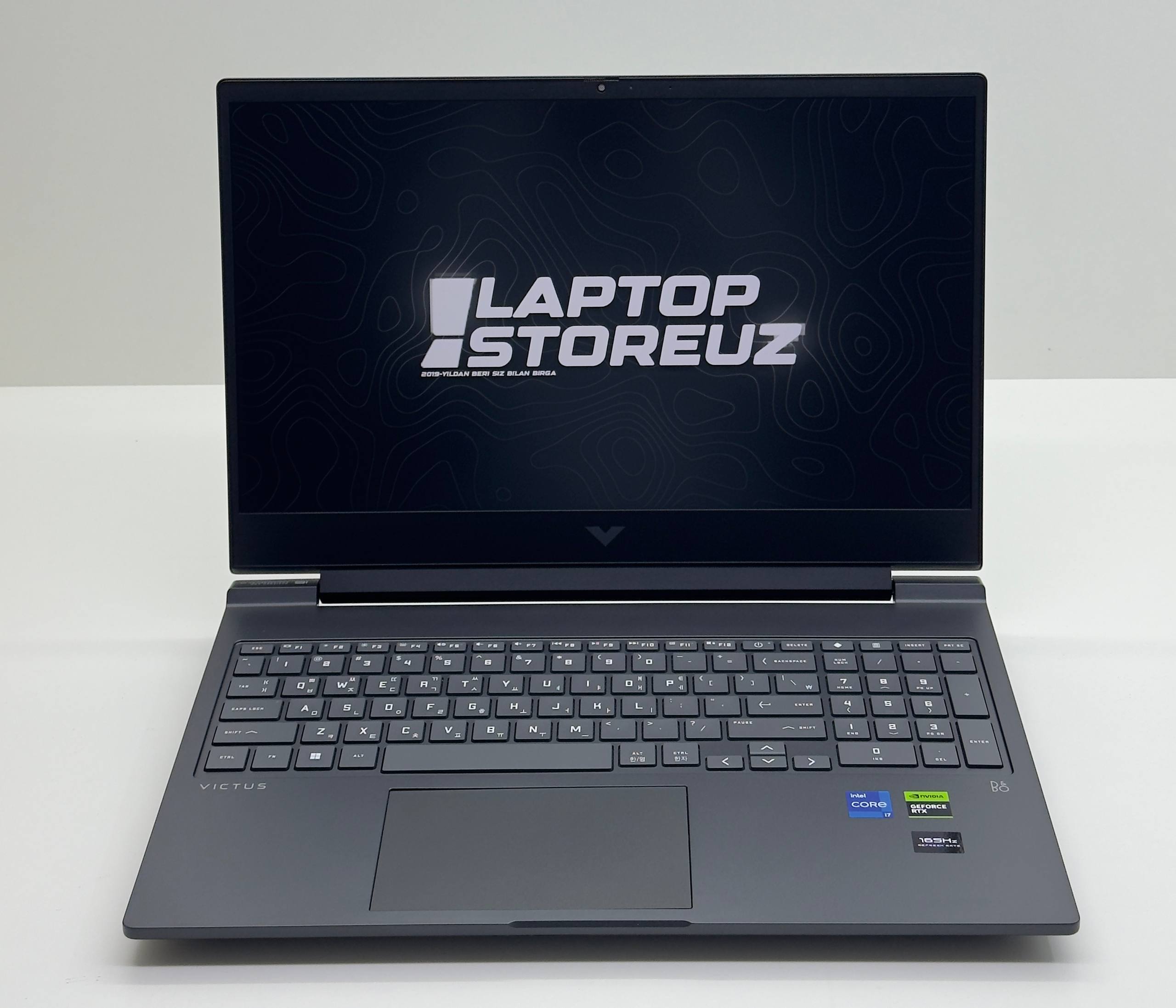 HP Victus 16
