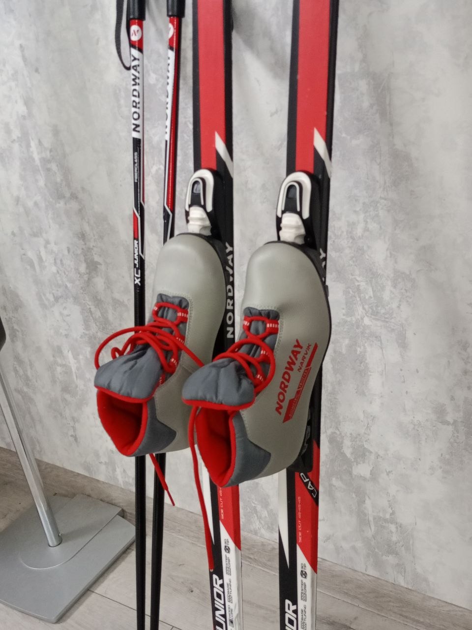 Nordway bolalar uchun 150 sm chang'i — yaxshi holat