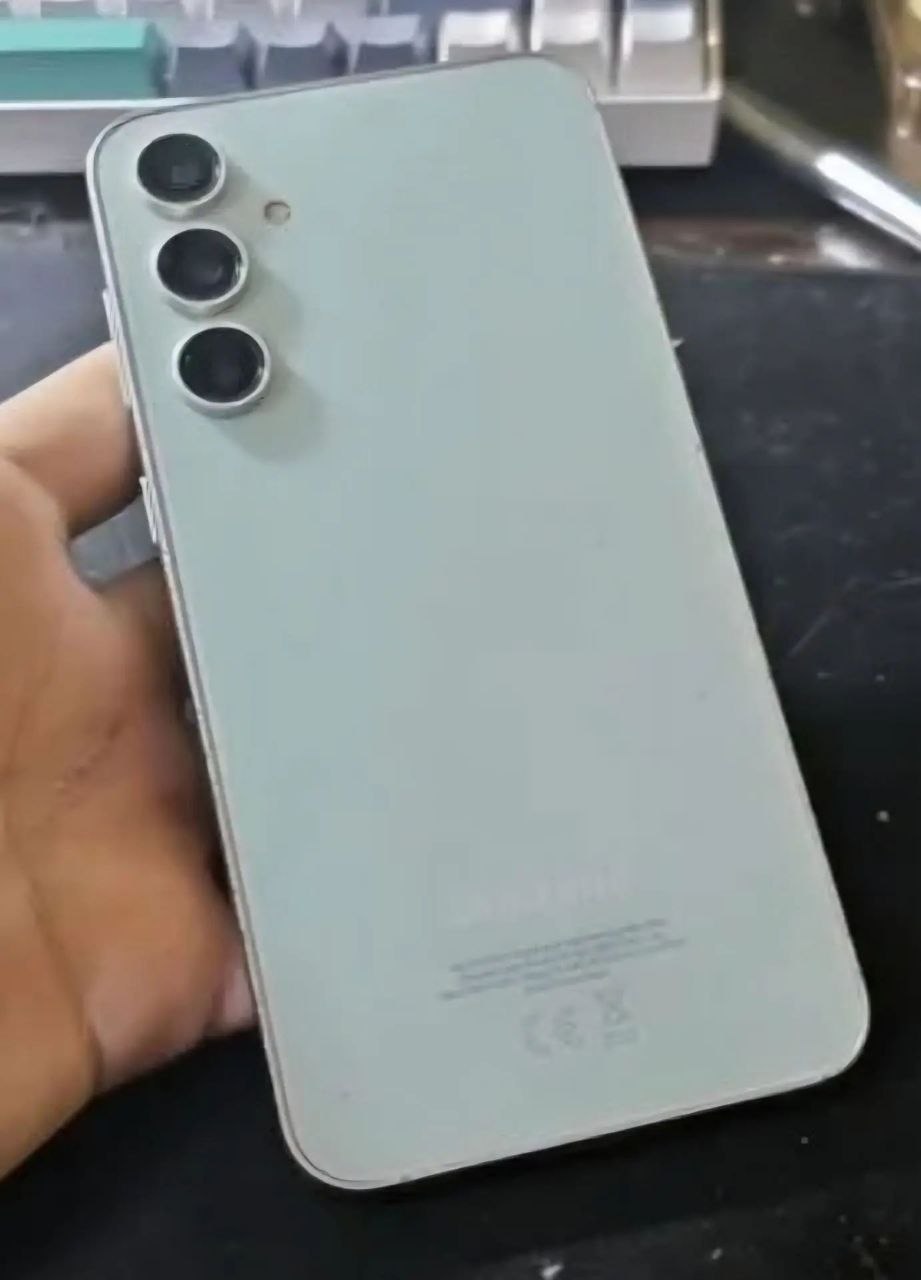 Samsung S23 FE 8/256 — faqat sindirilgan