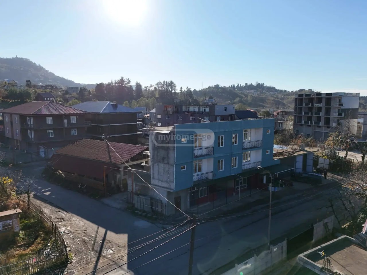 Katta tijorat joyi — 1500 m2, 10+ xonali