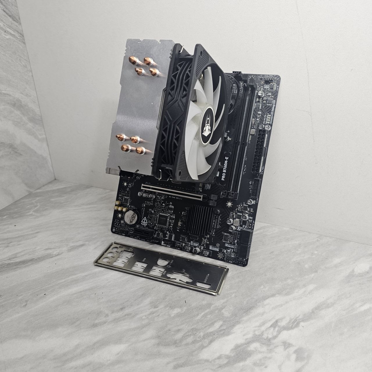 MB MSI PRO B760M-E DDR5 — ideal holat
