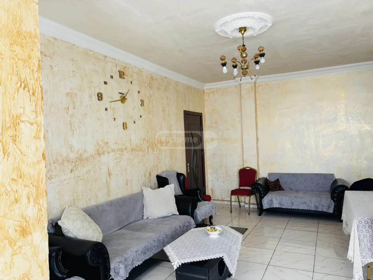 Квартира 4 комнаты, 80 м2