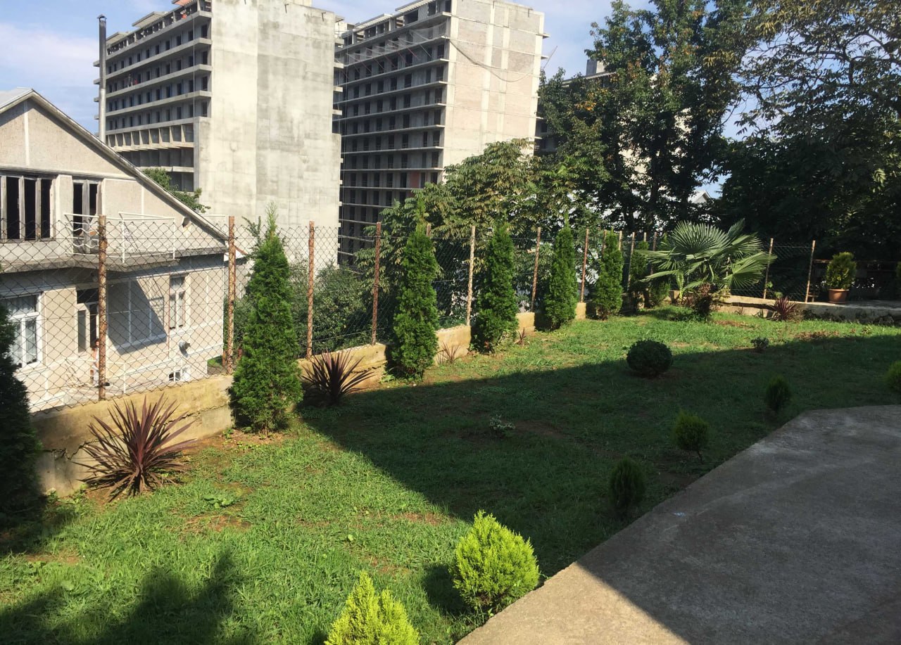 Keng 11 xonali uy — 900 m²