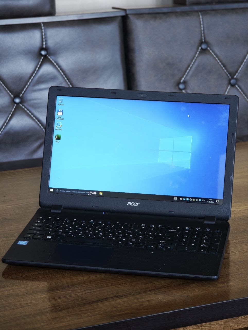 Noutbuk Acer ofisnoy