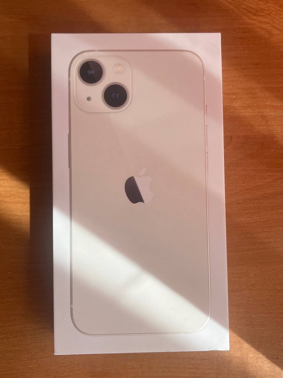 IPhone 13 128 GB цвет белый состояние АКБ 79%
