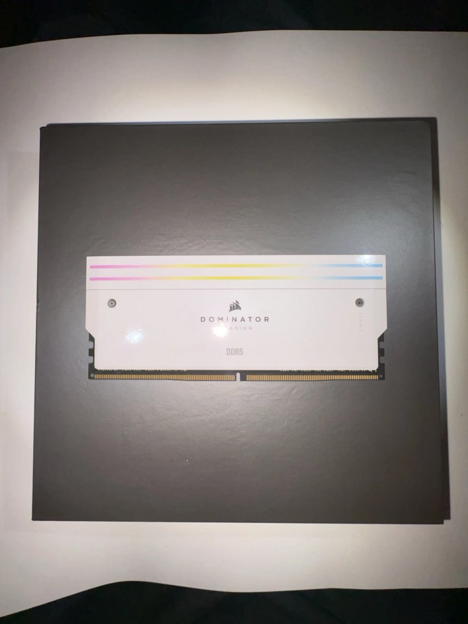 Corsair Dominator Titanium DDR5 32GB — tezkor xotira