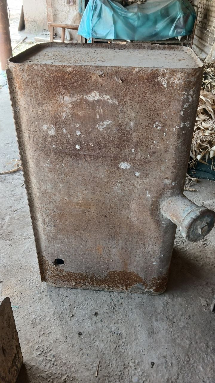 Kamaz Salarka bok 200 litr