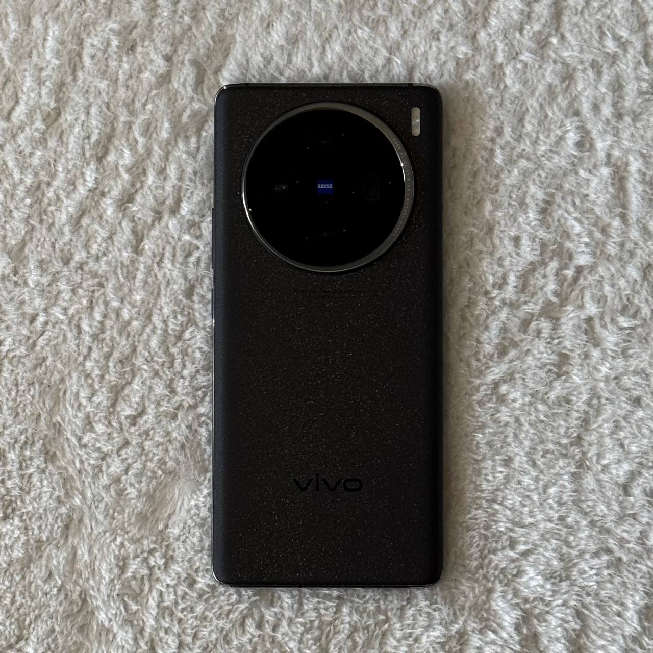 Vivo X100 12+256GB, 25000 rubl