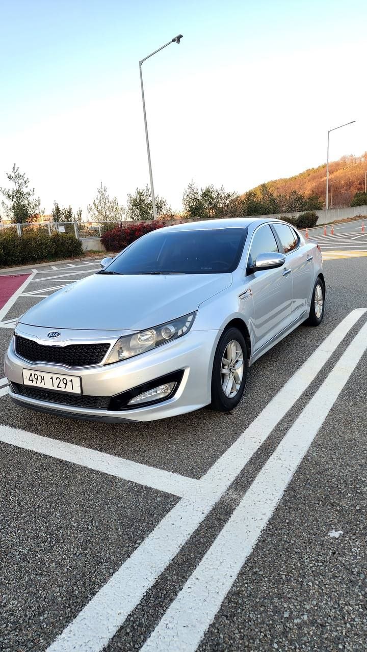 Kia K5 2010 — yaxshi holat, LPG