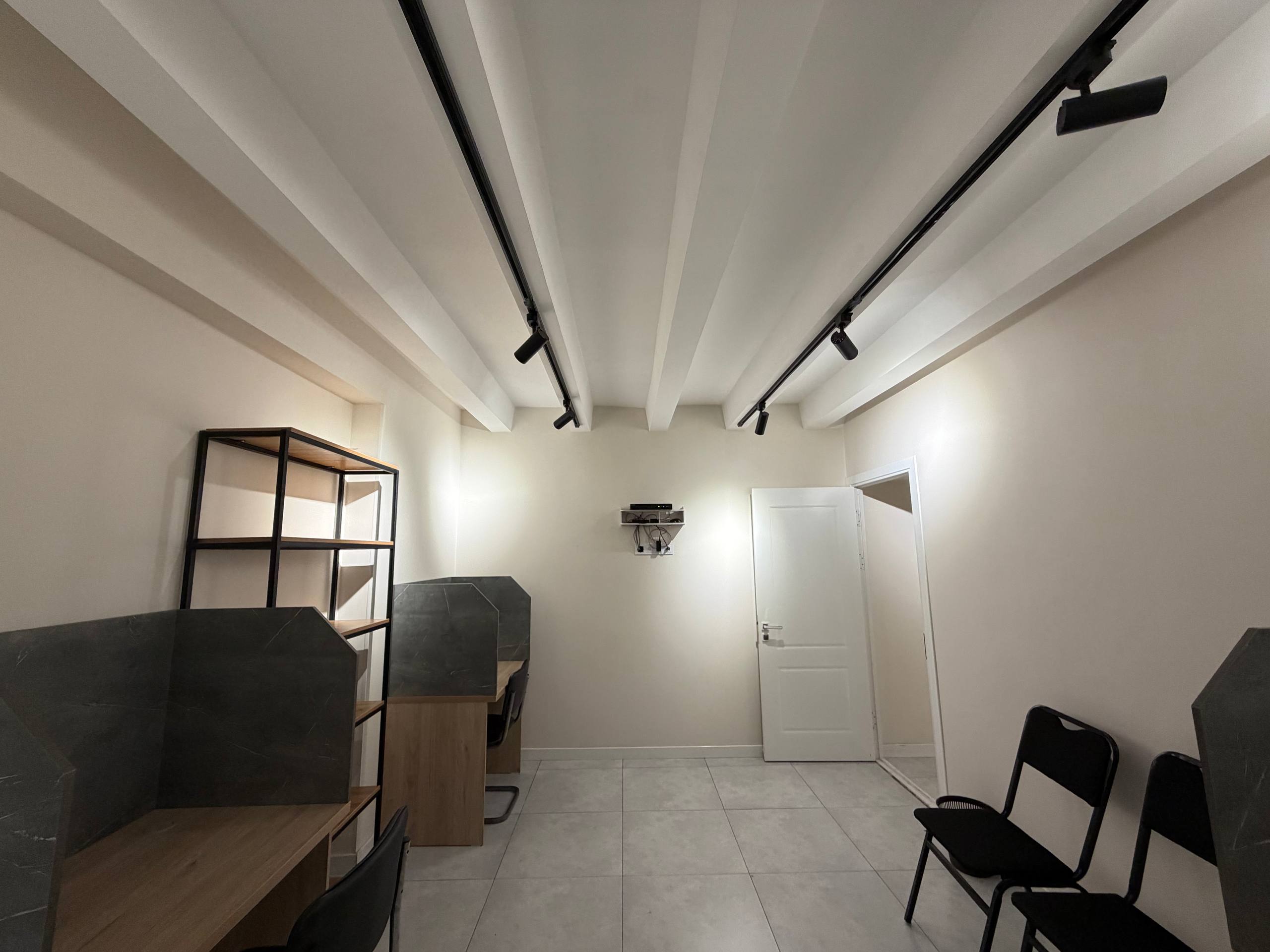 1 xonali ofis 15 m²