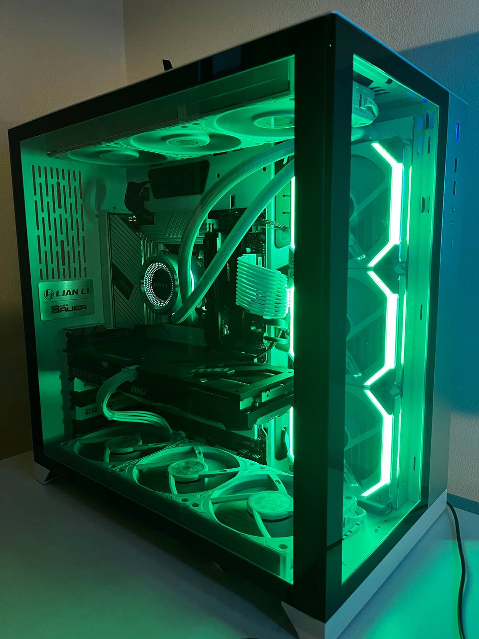 1) Игровой пк(i7-13700KF/RTX4060Ti 8 GB/32GB/2 5TB)