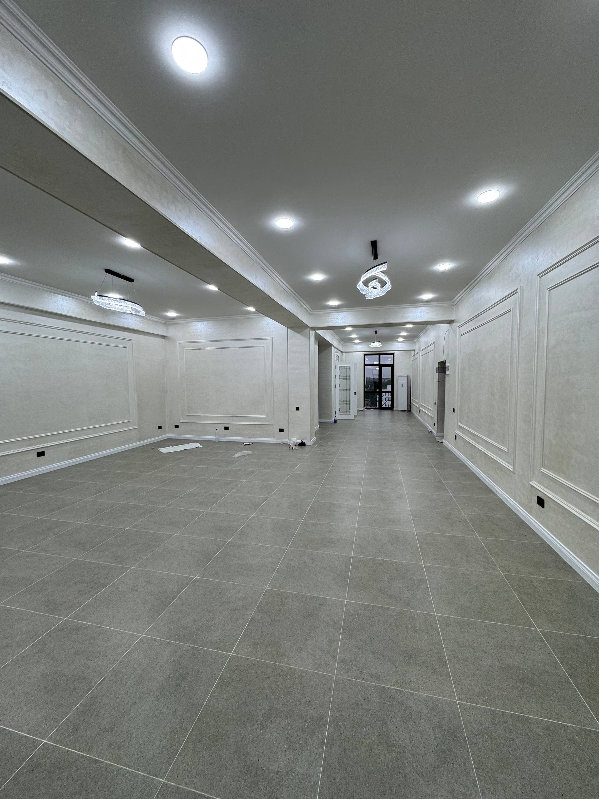 2 xonali ofis 130 m²