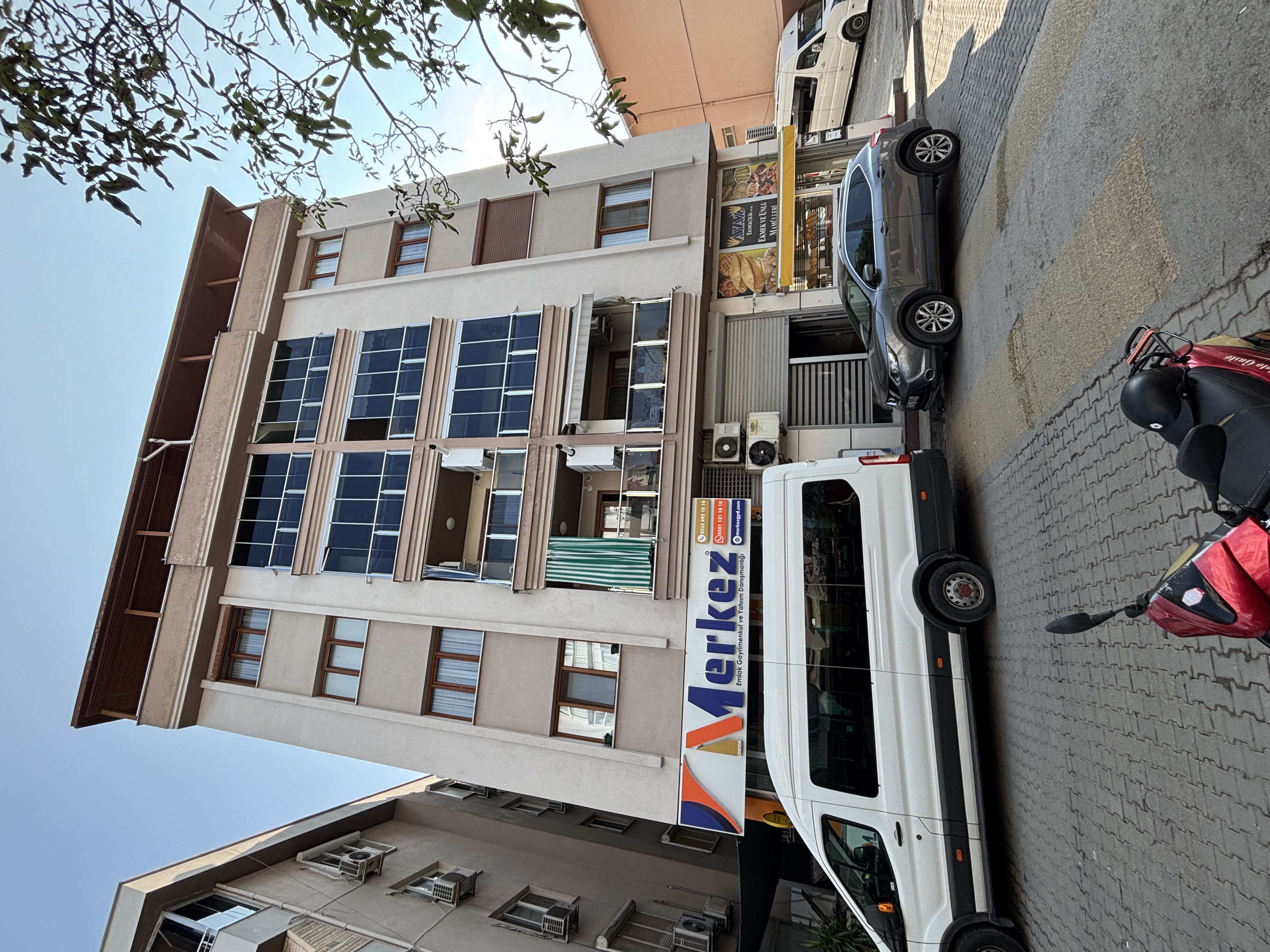 Uysal Apartmanı