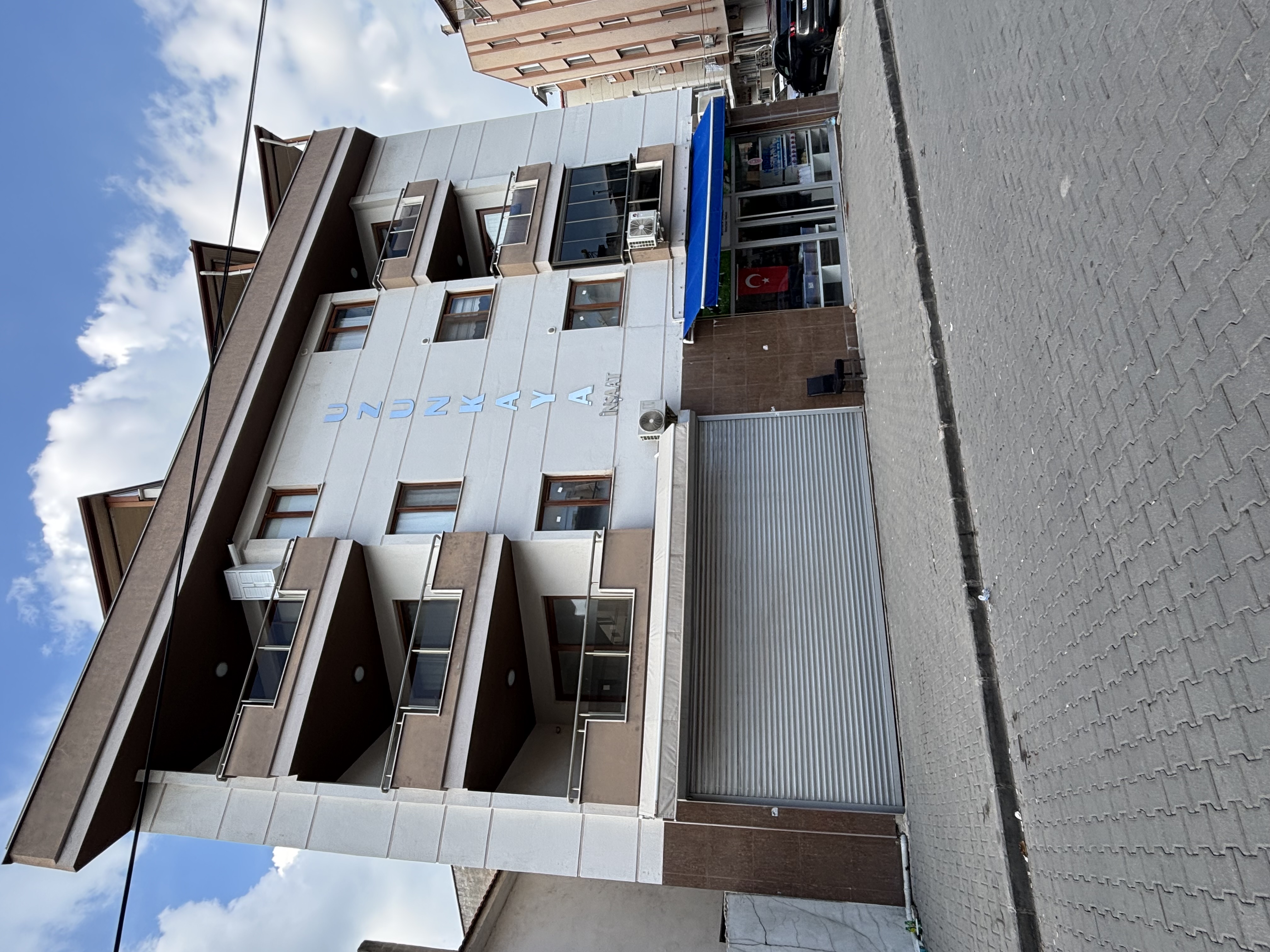 Rıfat Kazık Apartmanı