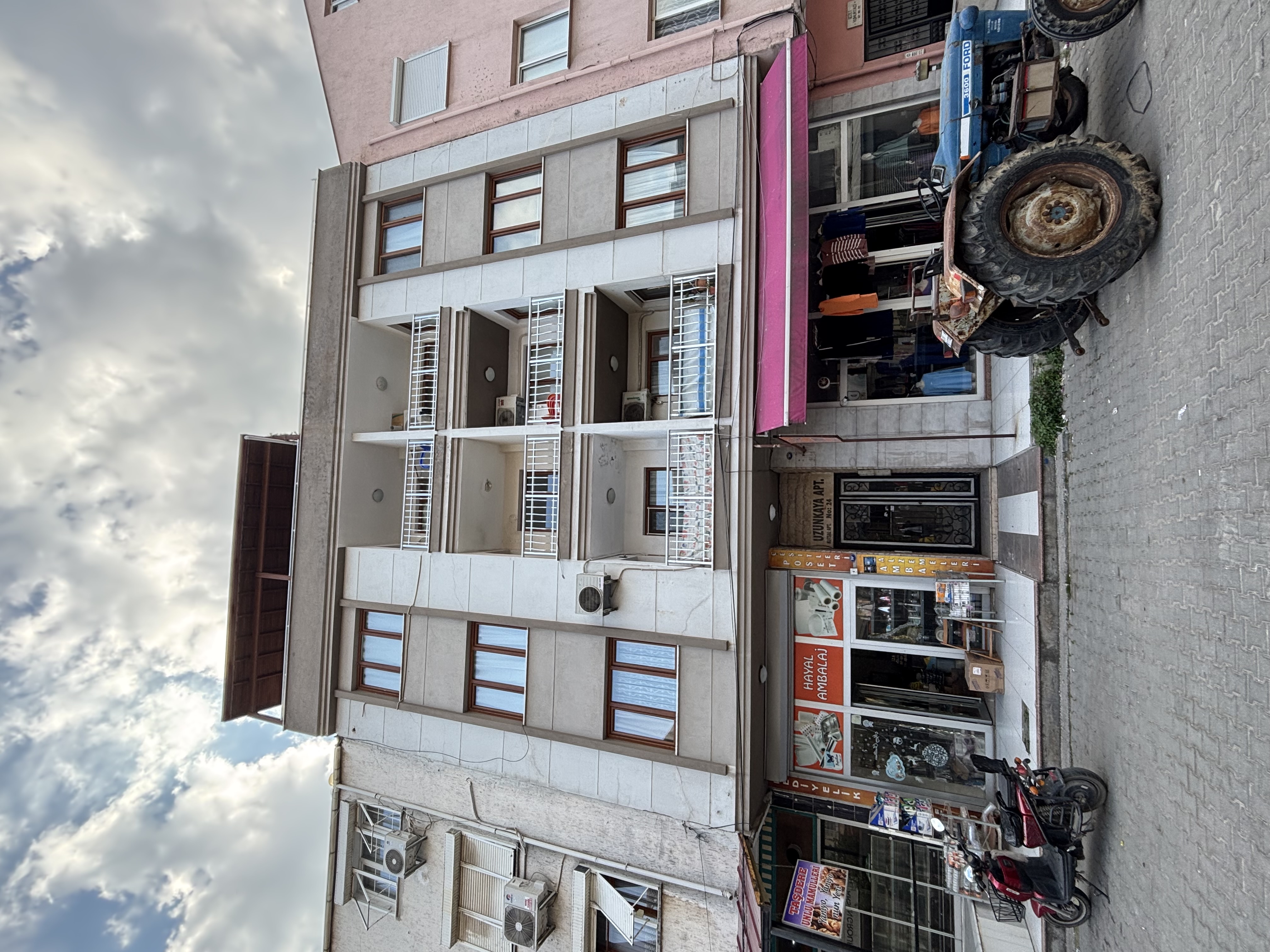 Kutsal Apartmanı