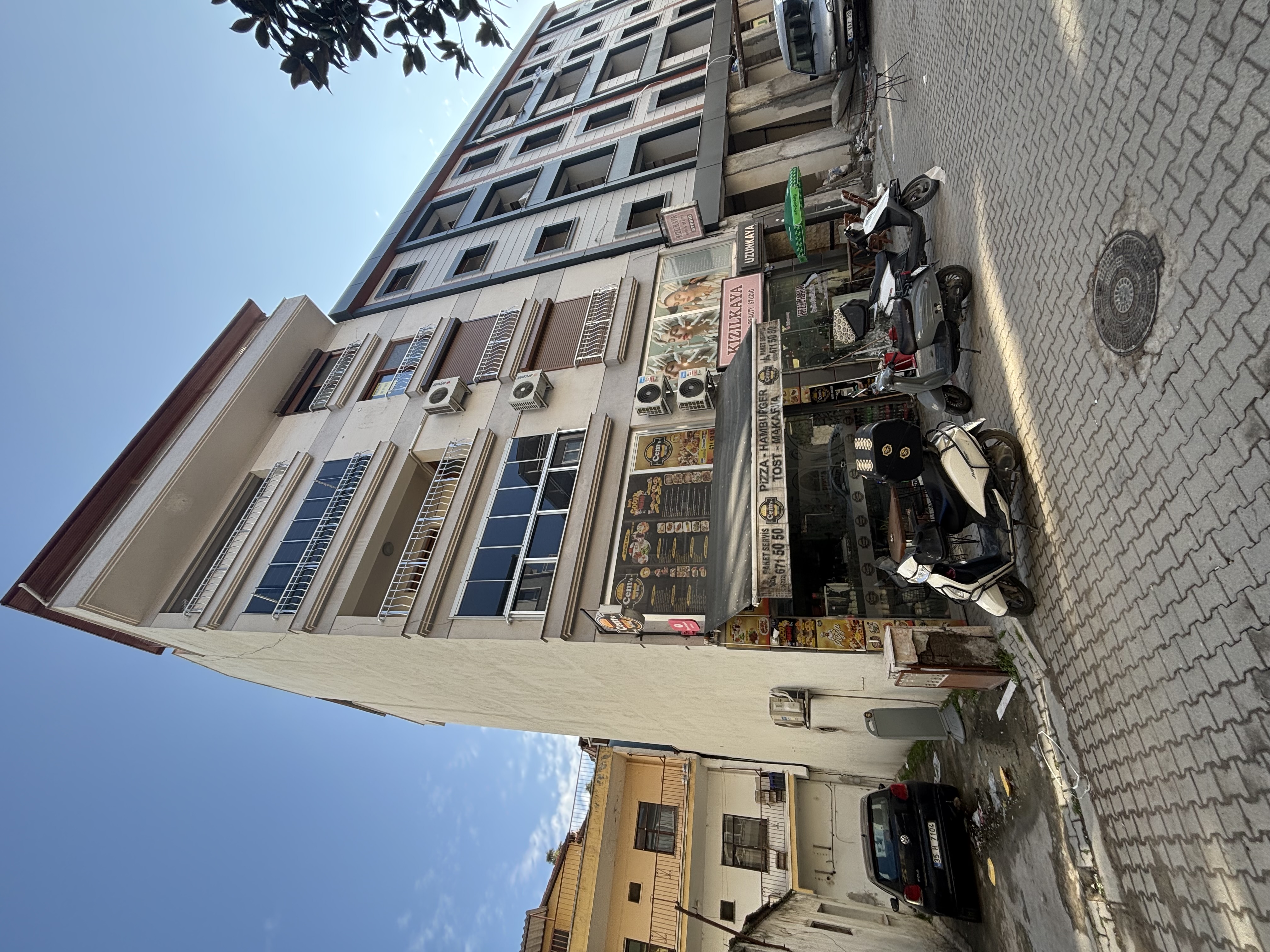 Çarşı Apartmanı