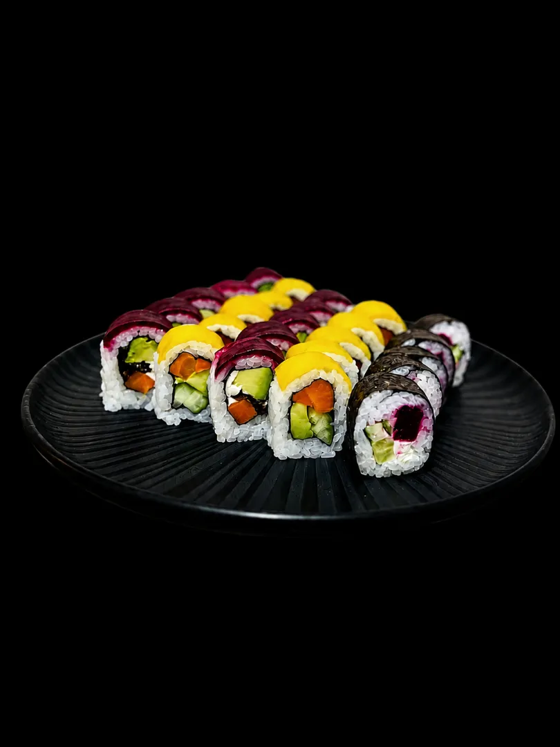 Hamachi sushi