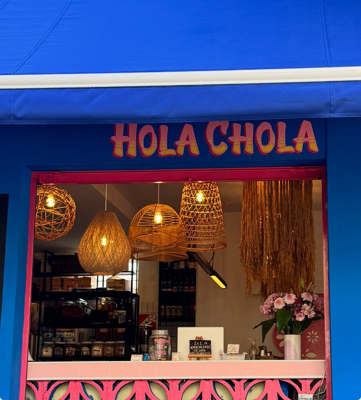 Hola Chola