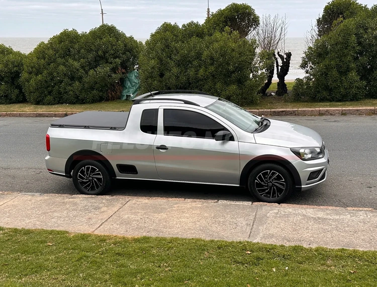 2017 Volkswagen Saveiro - Foto 3