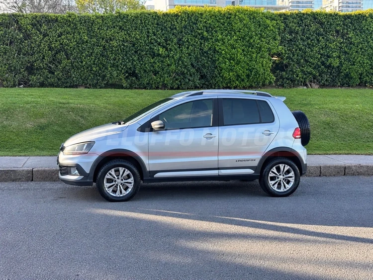 2017 Volkswagen CrossFox