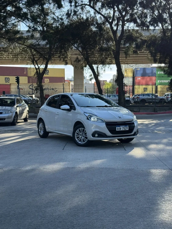 2021 Peugeot 208
