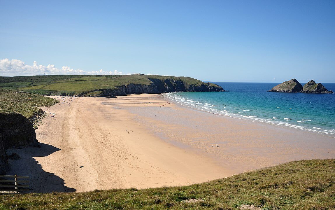 Holiday Rentals in Holywell  Bay