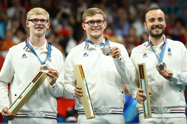 Tennis de table par équipes / Médaille🥉