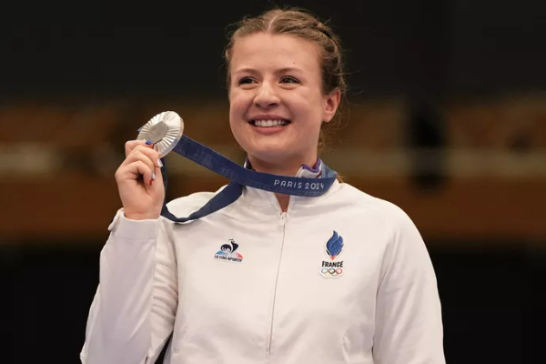 Tir 25 m pistolet – Camille JEDRZEJEWSKI / Médaille🥈