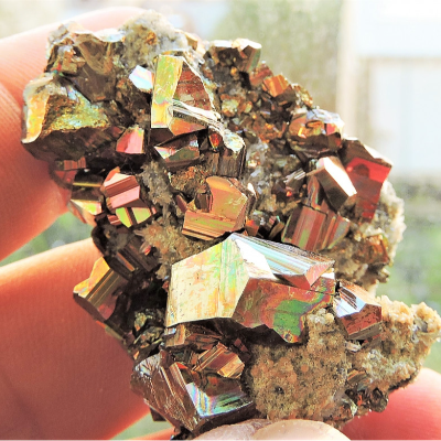 Pyrite arc-en-ciel