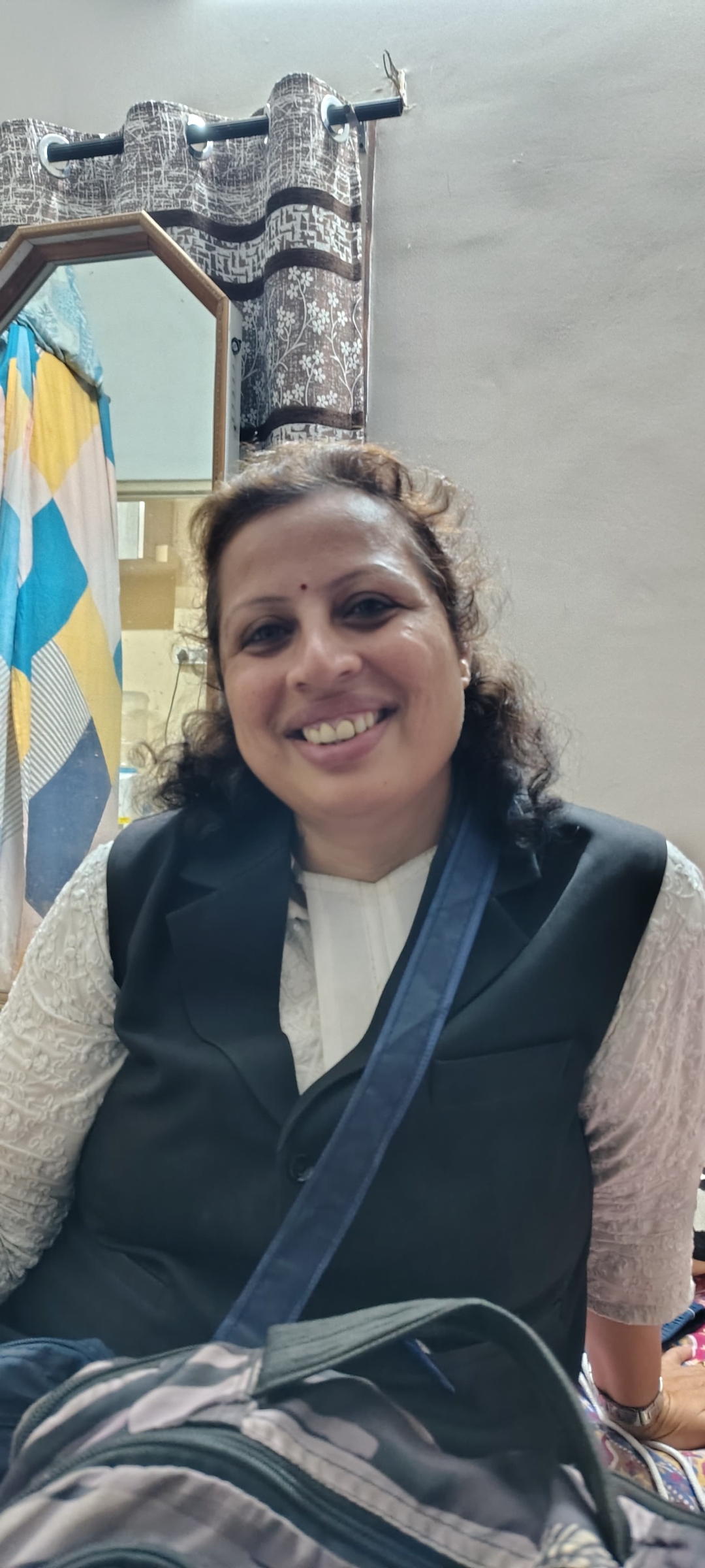 Adv.Madhura Akolkar