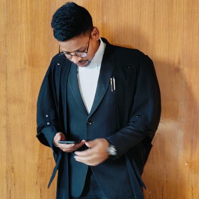 Adv.Shryansh Diwar