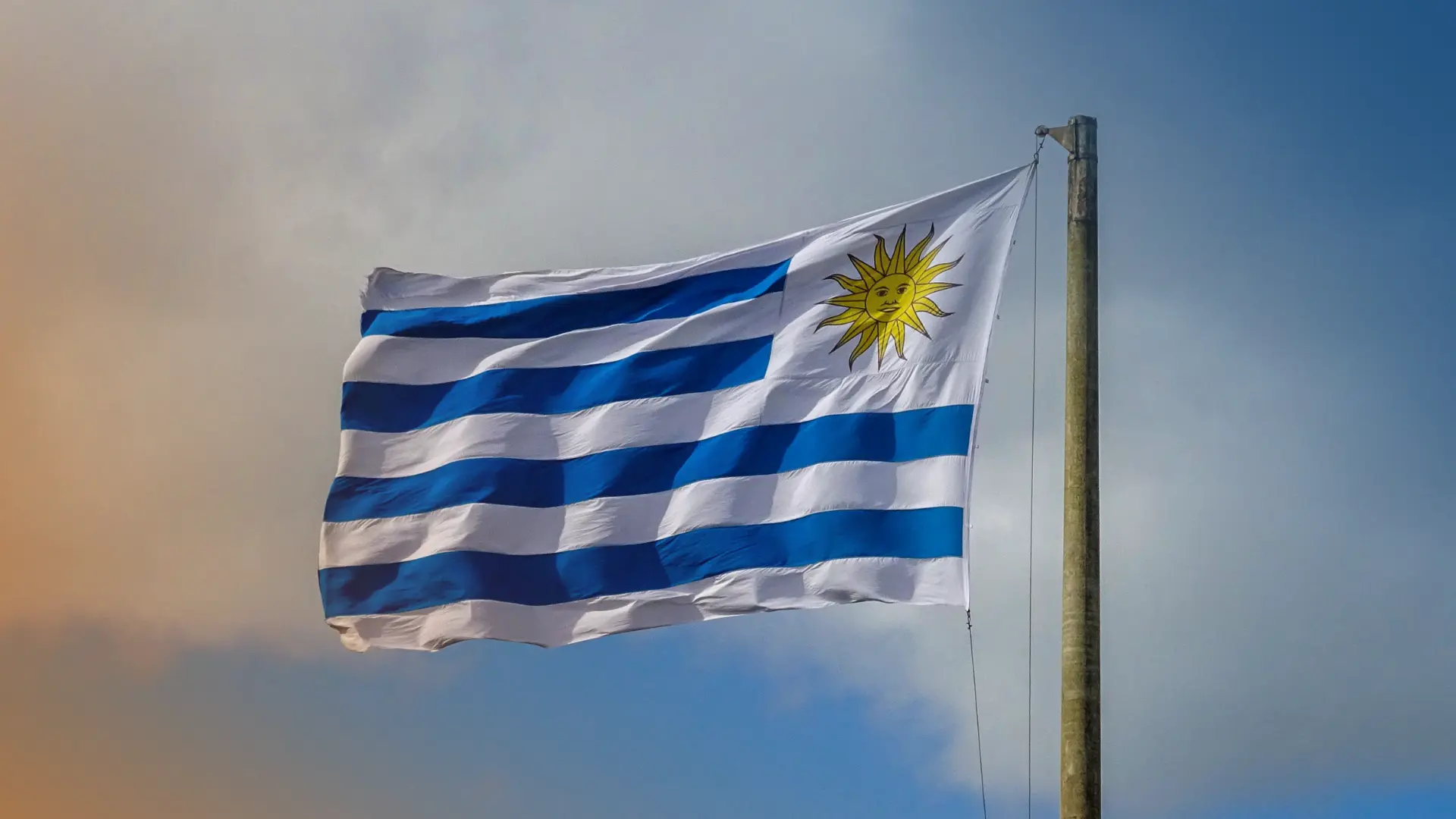 Vantagens de Mudar a Residência Fiscal do Brasil para o Uruguai