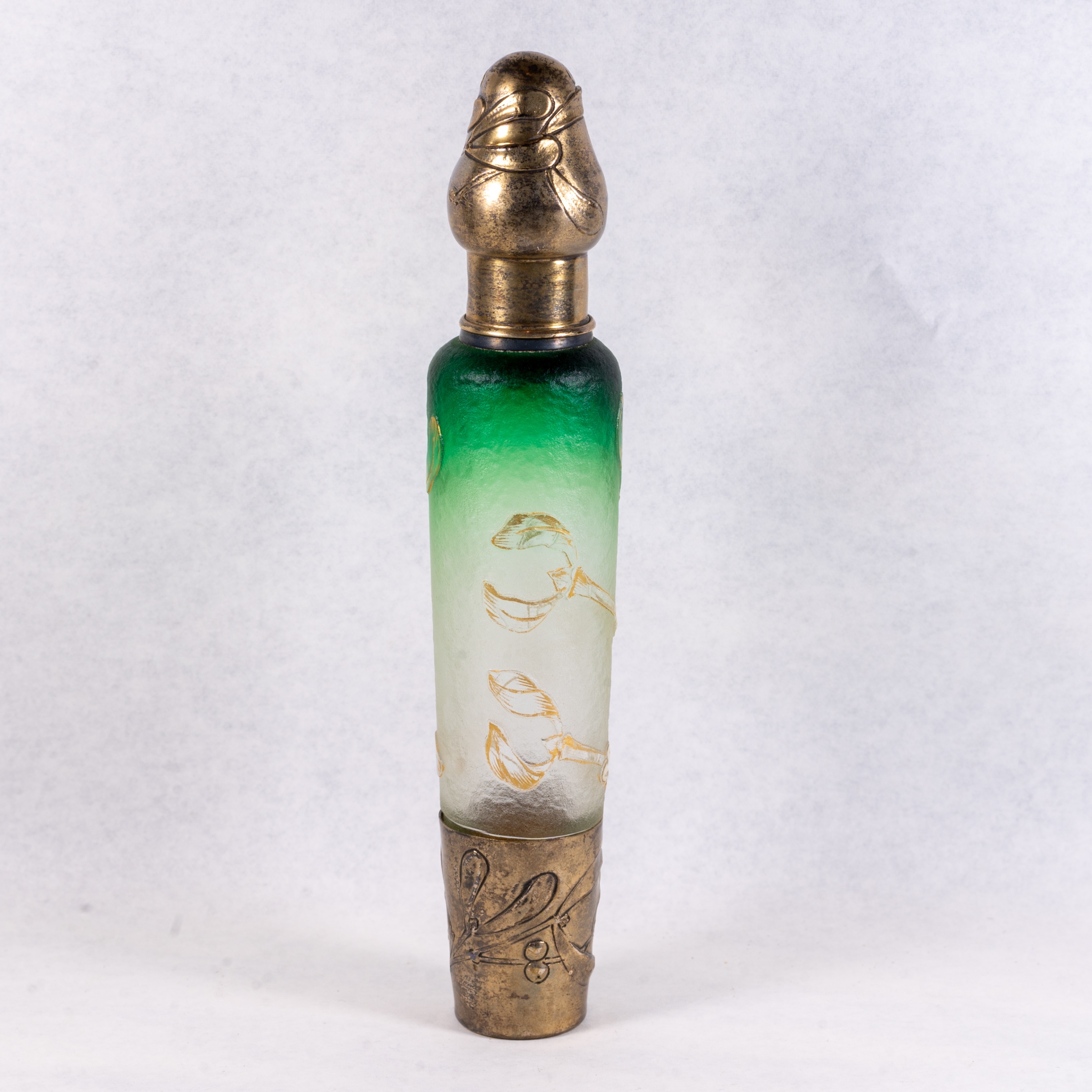Daum Nancy cameo glass and silver-gilt scent bottle, circa 1900 — estimate: £900 – £1,400