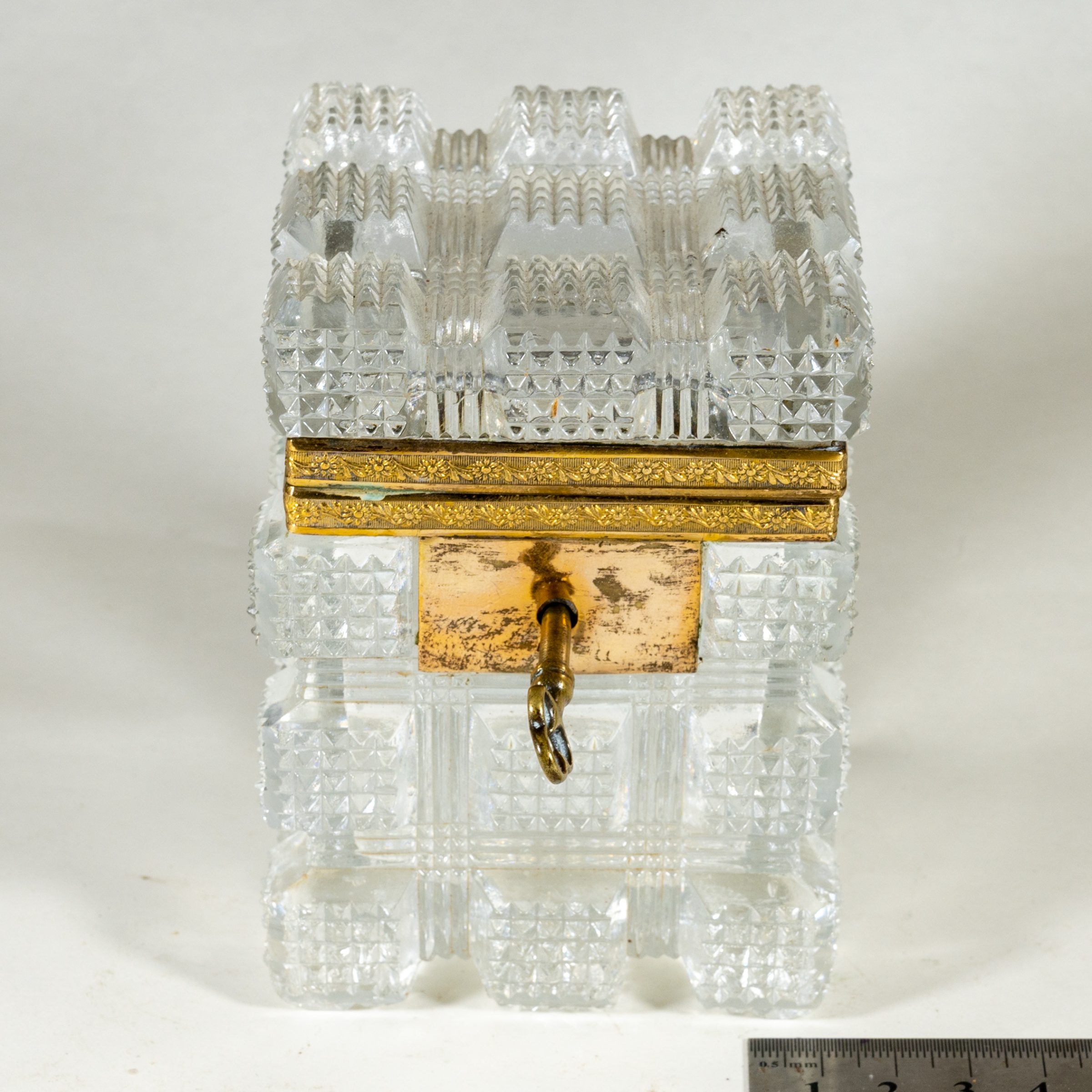 Charles X gilt-bronze mounted cut-crystal casket, attributed to Baccarat, circa 1830 — estimate: £500 – £800