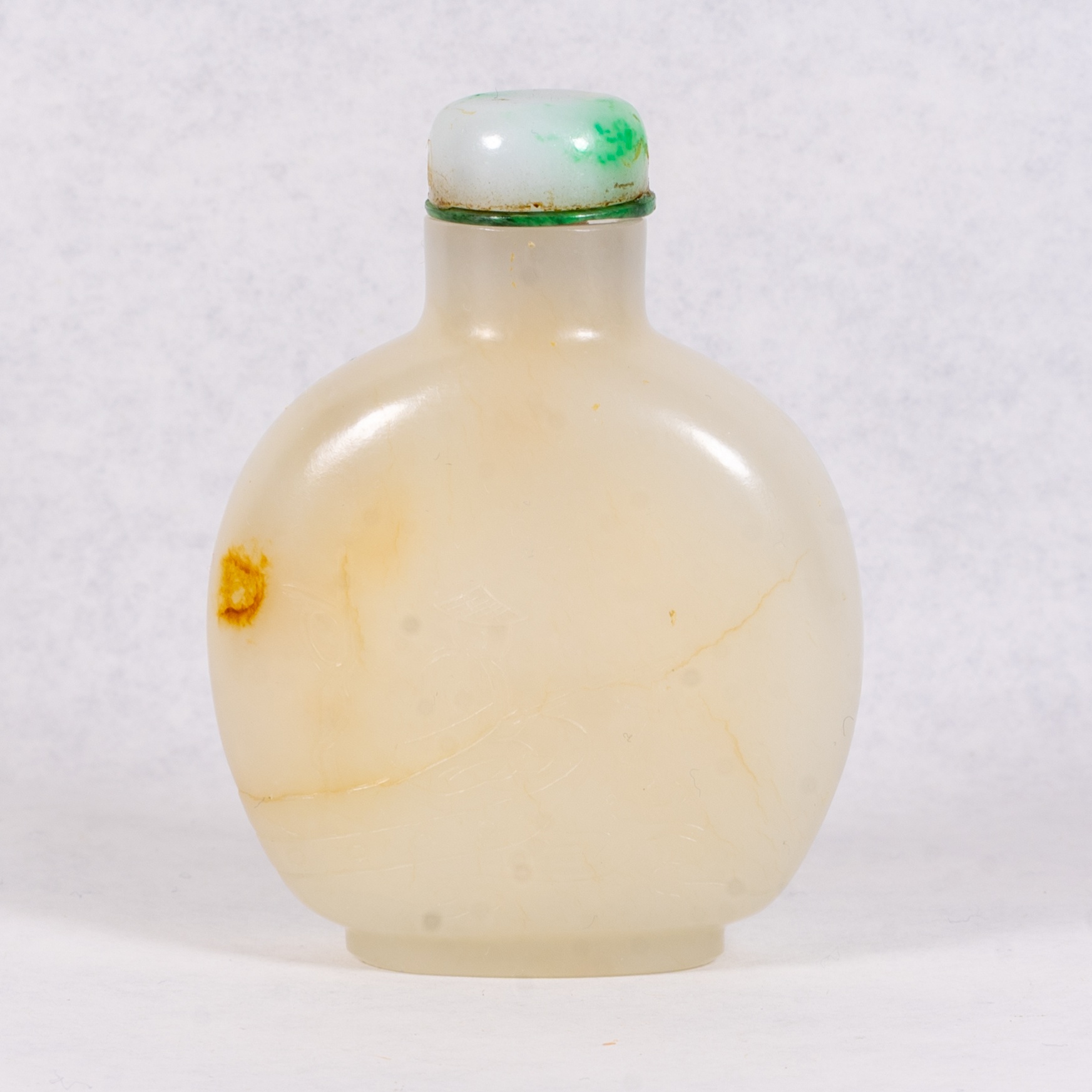Jade 'fisherman' snuff bottle — estimate: $800 – $1,200