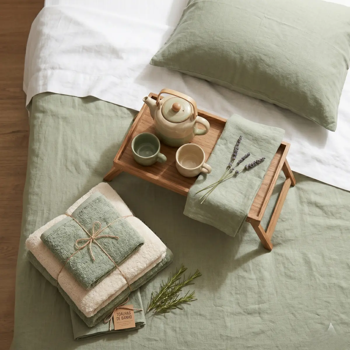 Cama, Mesa e Banho