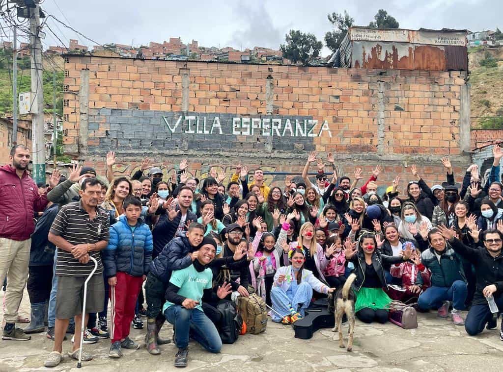 Ayuda iglesia misionera