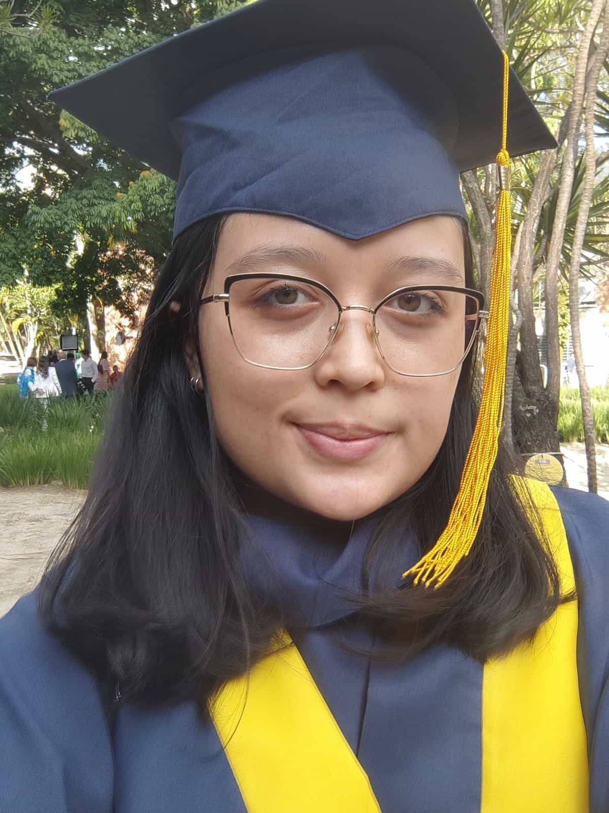 De Colombia al Reino Unido: ¡Apoya a Ana en su Aventura Científica!