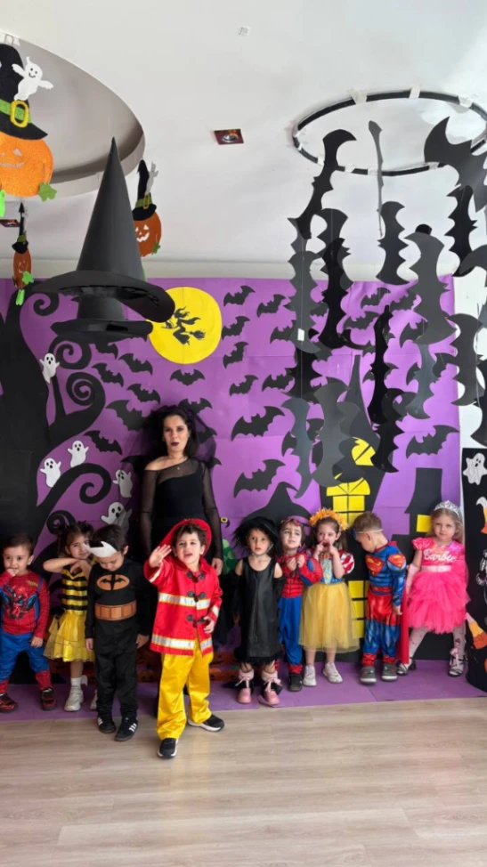 MİNİKLER KOSTÜM PARTİSİ