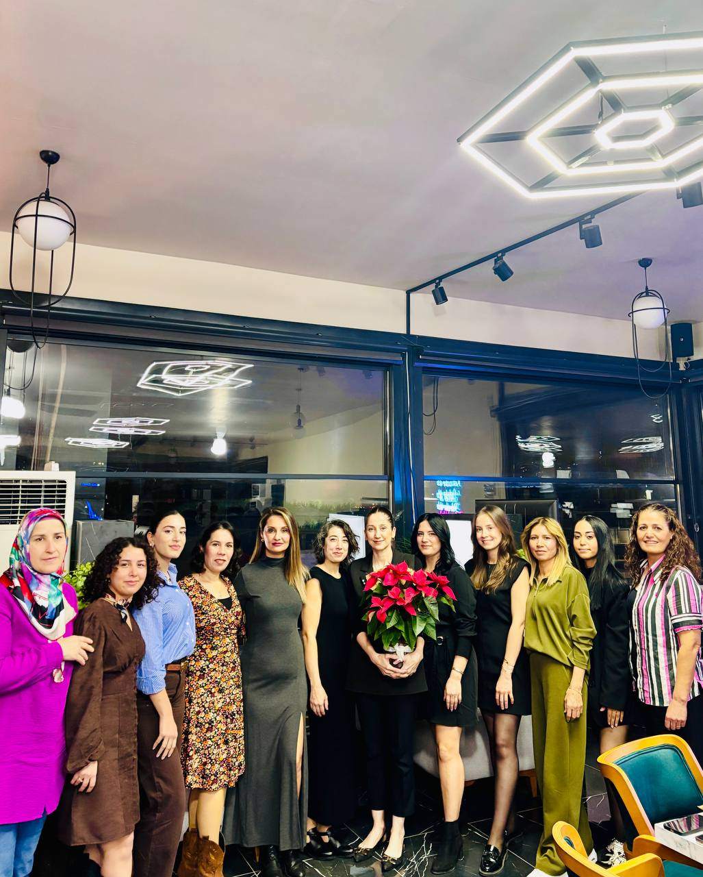 VARDA KOLEJİ ÖĞRETMENLER GÜNÜ YEMEĞİ