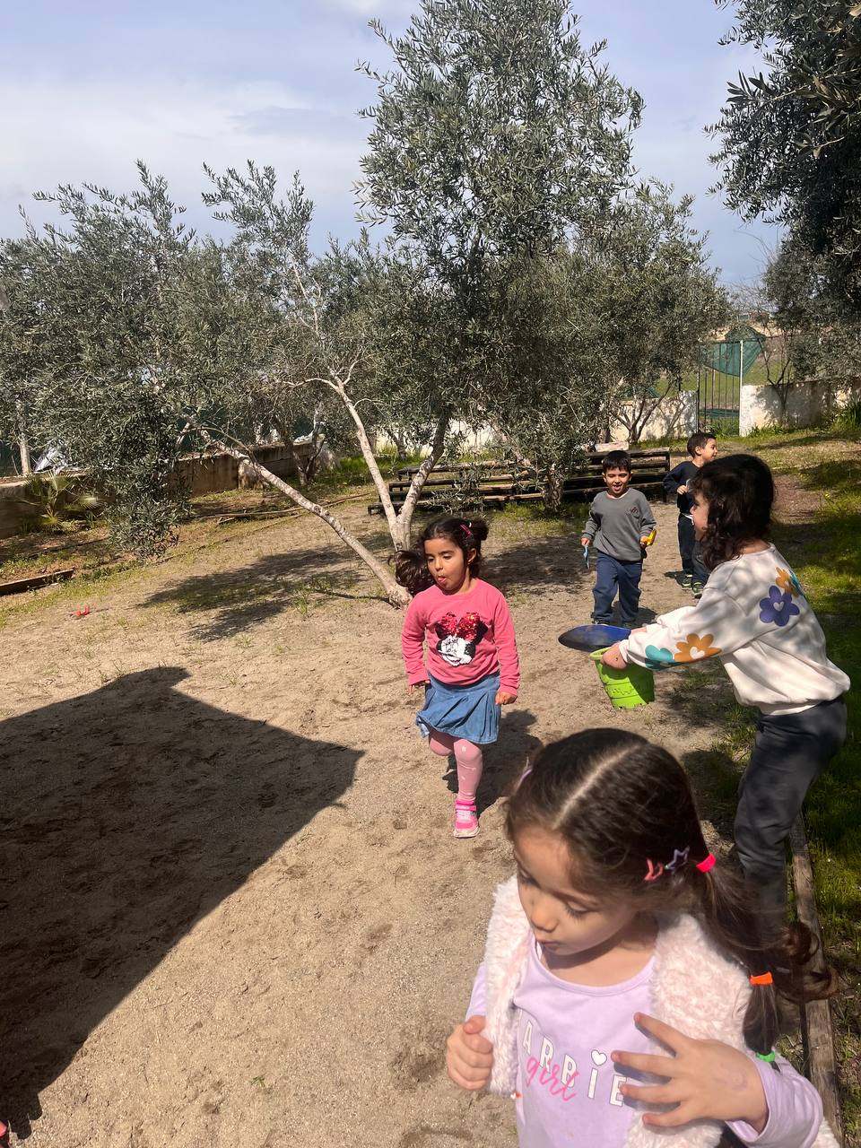 Son Cemreyle birlikte Miniklerimiz de Kum Havuzuna düştü :)