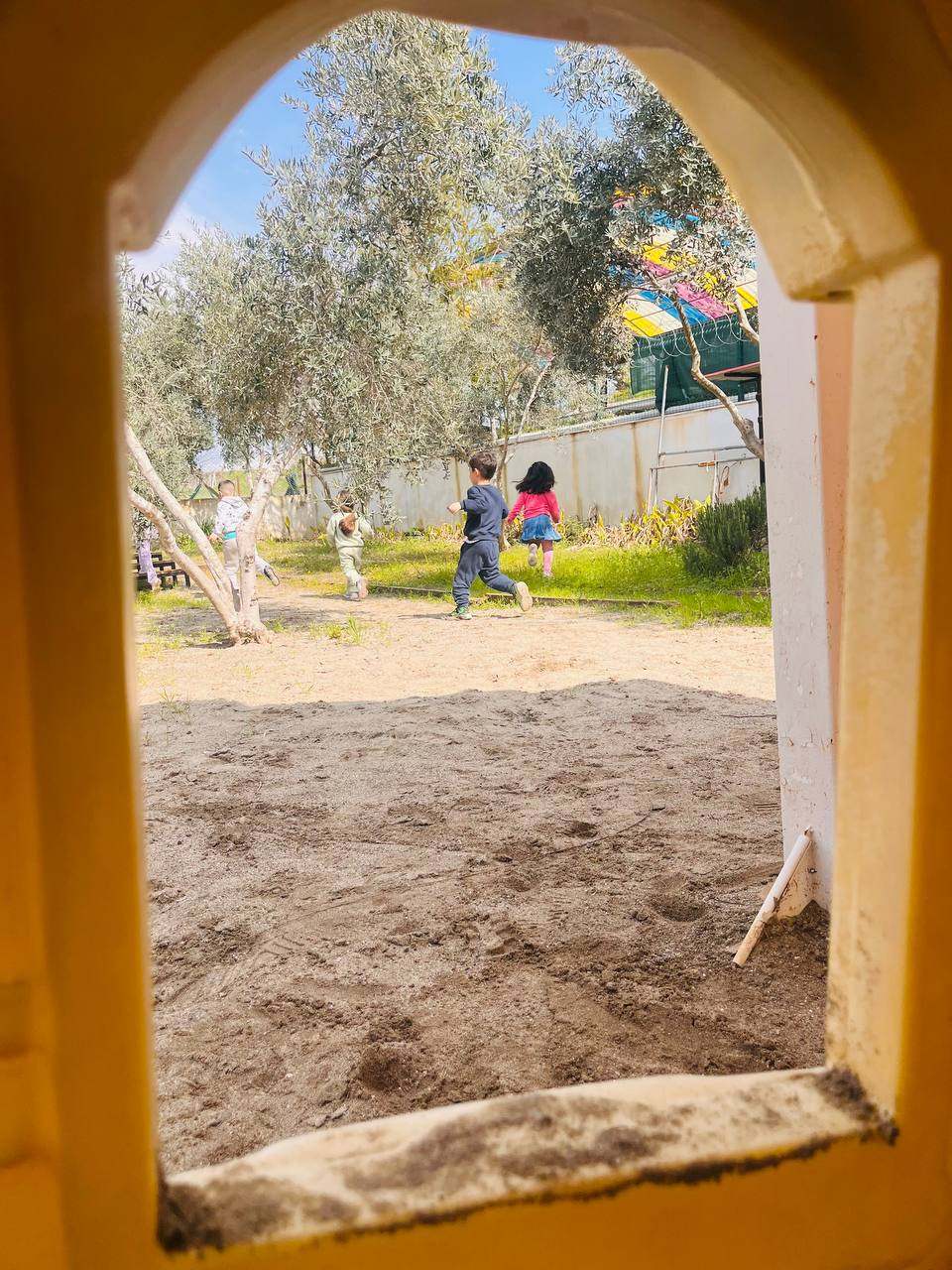 Son Cemreyle birlikte Miniklerimiz de Kum Havuzuna düştü :)