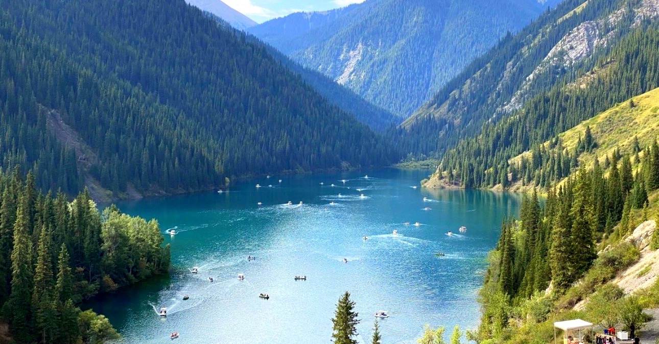 Kolsay lake