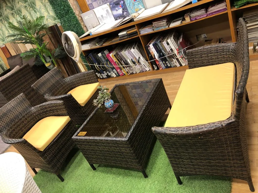 Titled back Sofa Set