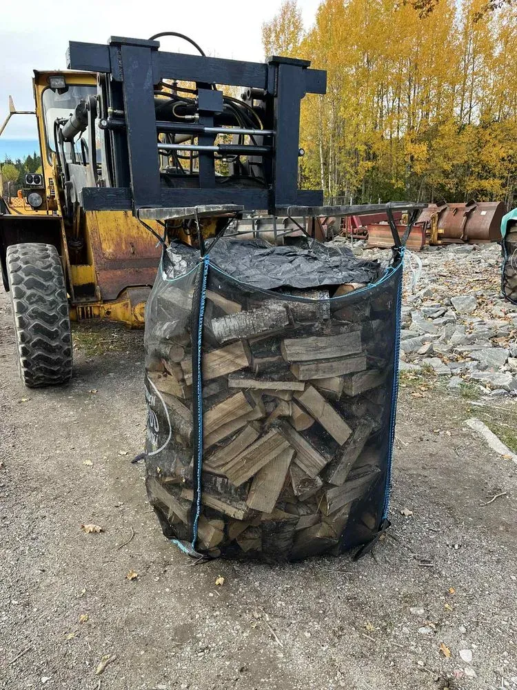 Björkved till salu i Färgelanda